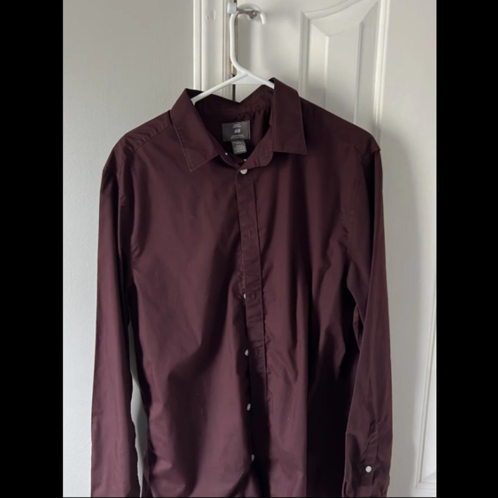 H&M Slim fit Button Down Shirt